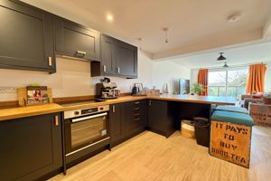 Kitchen- click for photo gallery
